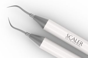 神保町野本歯科医院で、自分で歯石を取る方法について解説