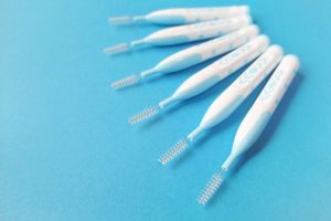 神保町の歯医者、神保町野本歯科医院で、被せ物をした歯が臭い原因について解説