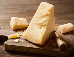 神保町の歯医者、神保町野本歯科医院で果物を食べると歯がキレイになるってホント？噂の真相と気を付けたいポイントについて解説