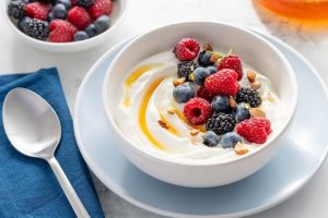 神保町の歯医者、神保町野本歯科医院で果物を食べると歯がキレイになるってホント？噂の真相と気を付けたいポイントについて解説